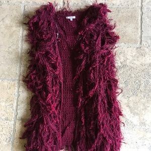 Jodifl Shaggy Fringe Tunic Vest Burgundy